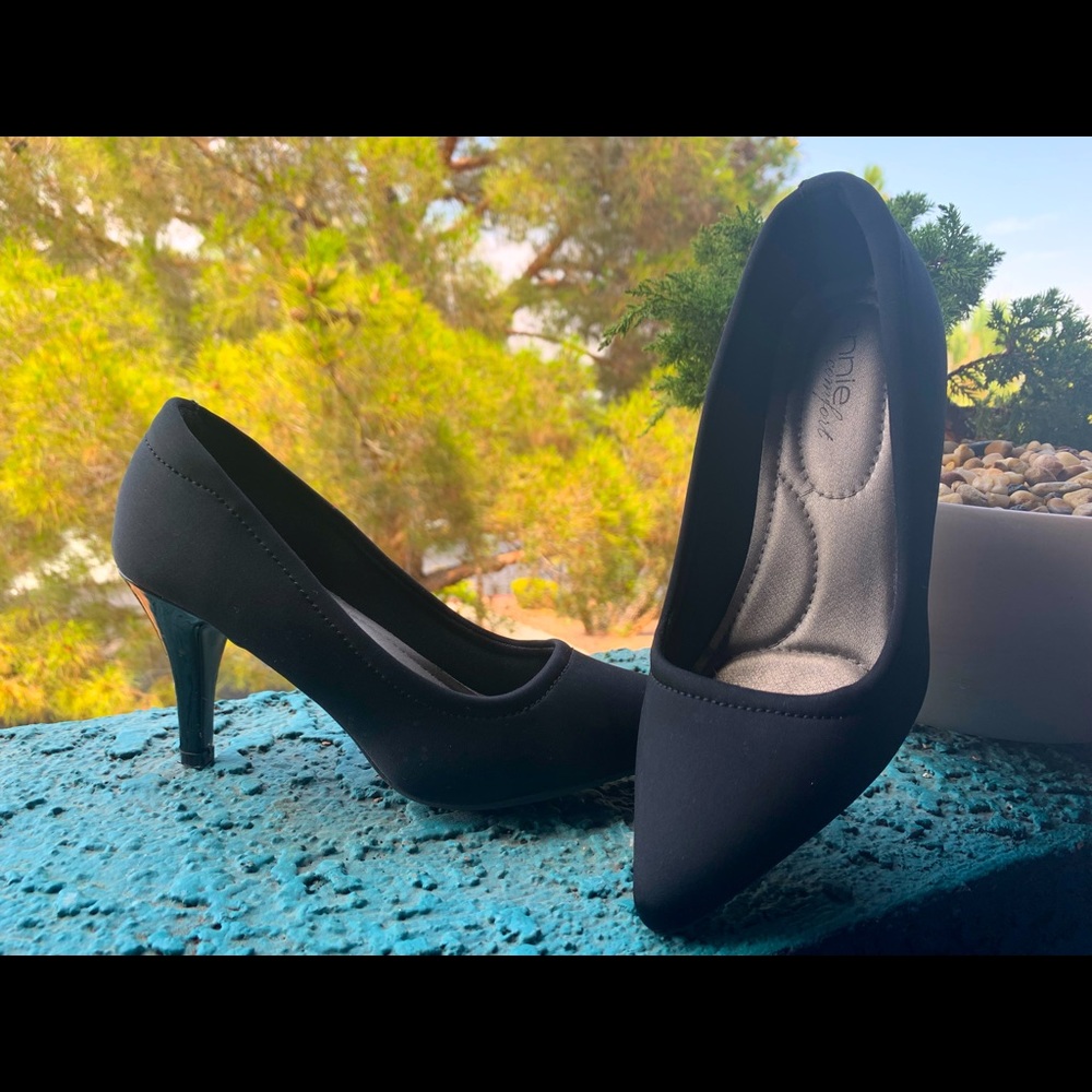 Annie Comfort - Women’s Boa pump, 7.5 M, Black